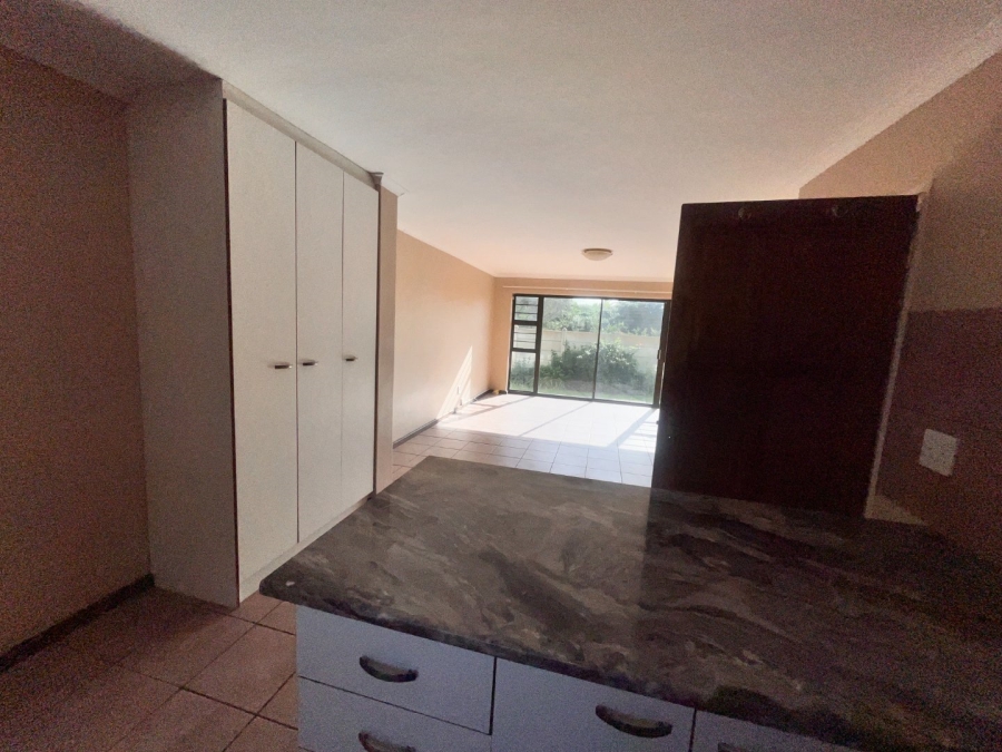 To Let 2 Bedroom Property for Rent in Aston Bay Eastern Cape